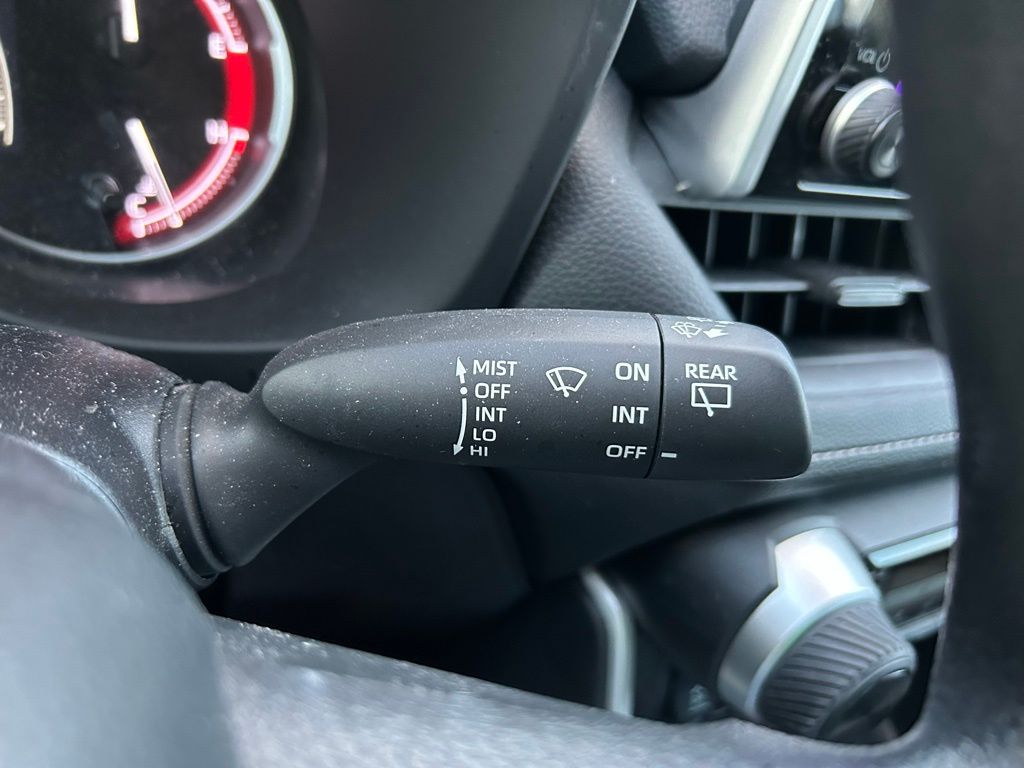 Thumbnail: 2024 Toyota RAV4 - 20