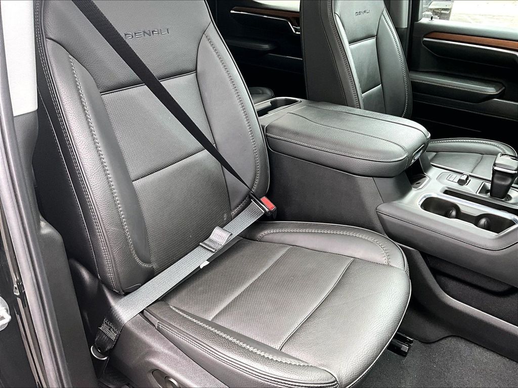 2023 GMC Sierra 1500 — photo 11