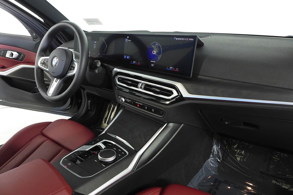 Thumbnail: 2024 BMW 3 Series - 13