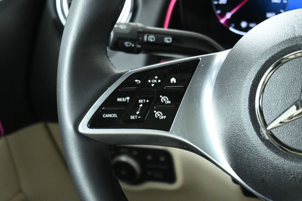 Thumbnail: 2026 Mercedes-Benz GLB - 17