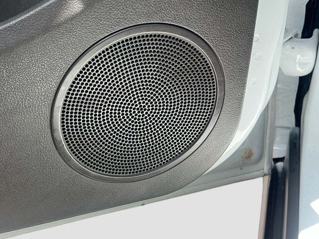 Used 2023 White Ford XL image 18