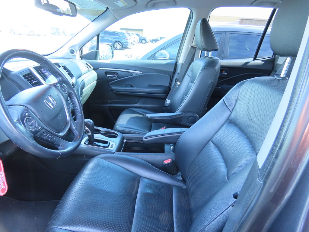 Thumbnail: 2018 Honda Ridgeline - 10