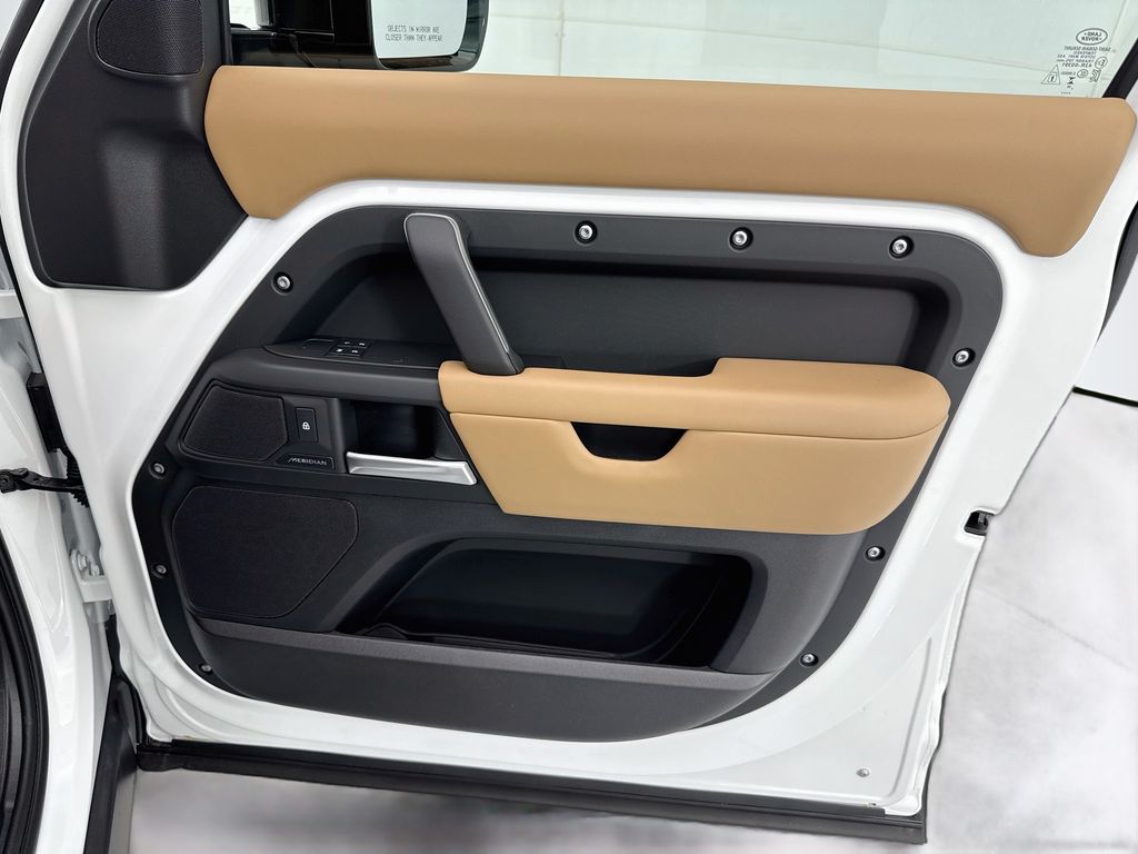 Thumbnail: 2026 Land Rover Defender - 25