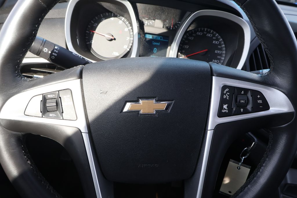 Thumbnail: 2017 Chevrolet Equinox - 17