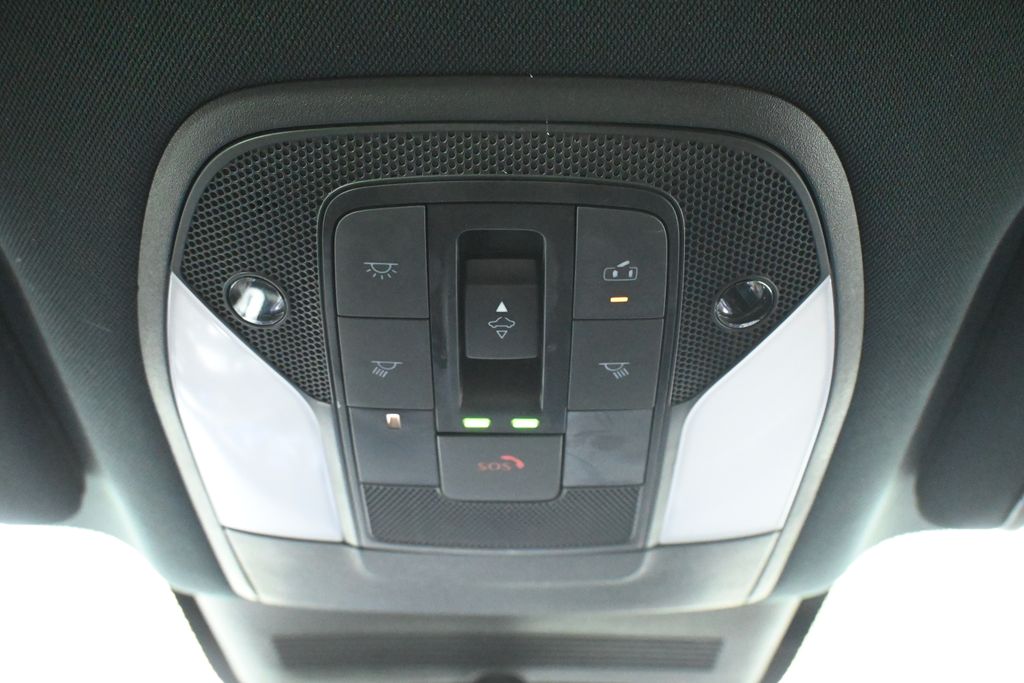 2022 INFINITI QX55 Essential 18