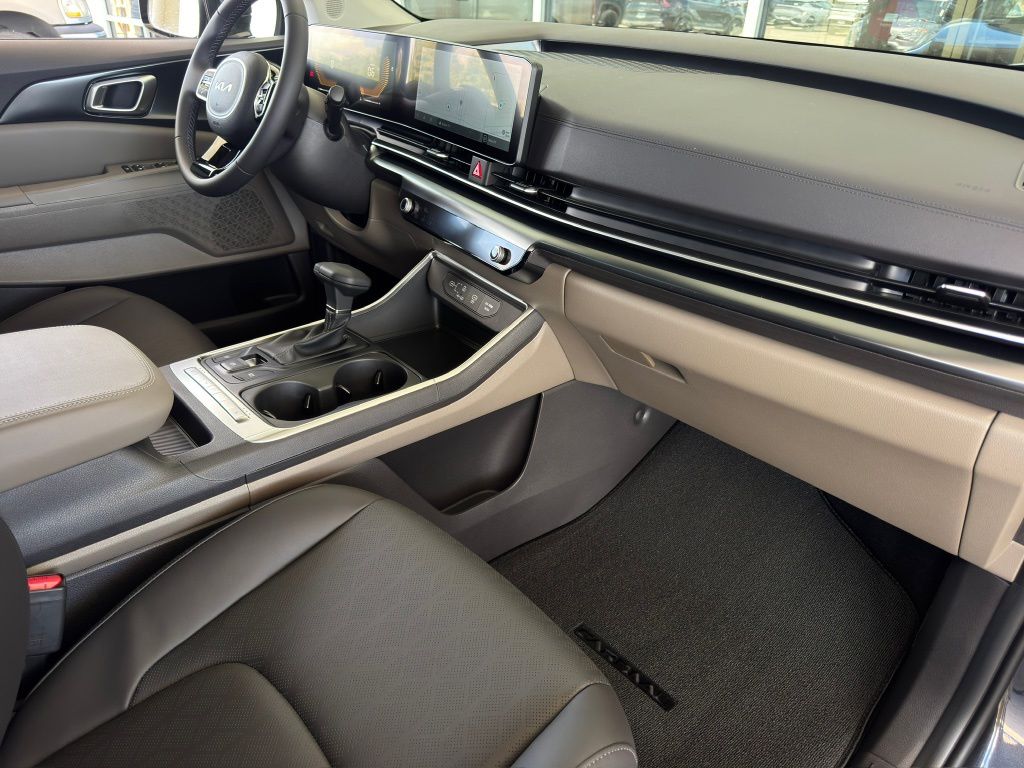 2026 Kia Carnival LXS Gray at Community Kia