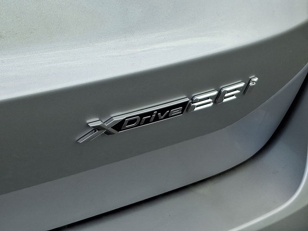 Thumbnail: 2025 BMW X1 - 12