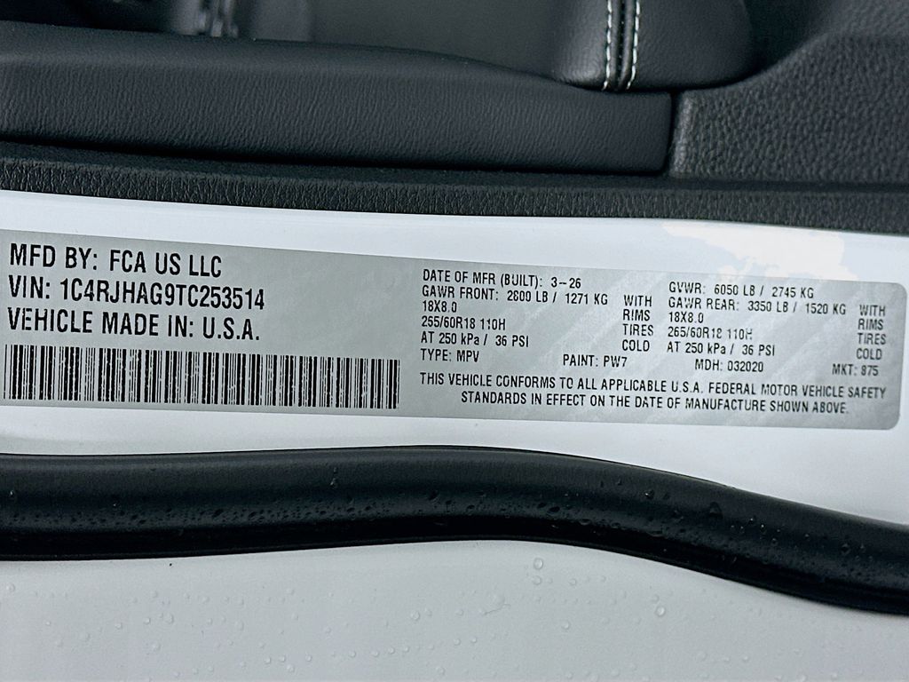 New 2026 White/off-white Jeep Laredo X image 19