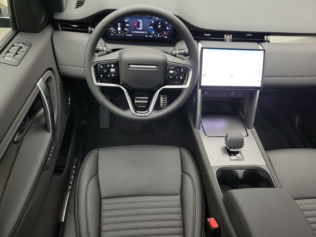 Thumbnail: 2025 Land Rover Discovery Sport - 7