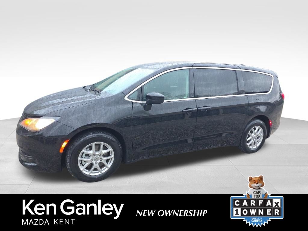 Diamond Black Crystal Pearlcoat 2024 Chrysler Voyager Minivan Front-Wheel Drive 9-Speed Automatic