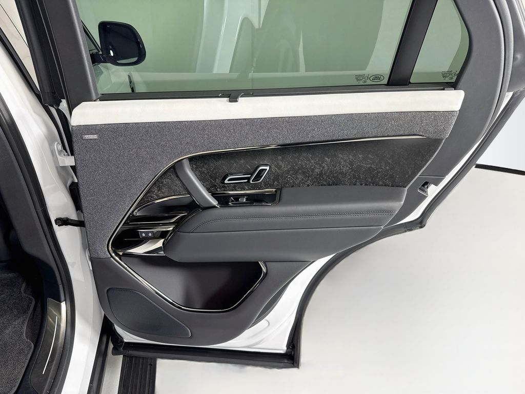Thumbnail: 2025 Land Rover Range Rover Sport - 27