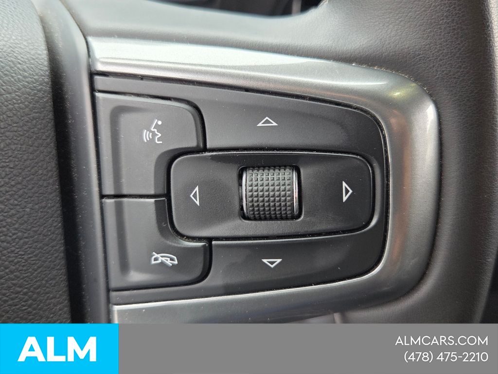 Used 2025 Black Chevrolet LT image 23