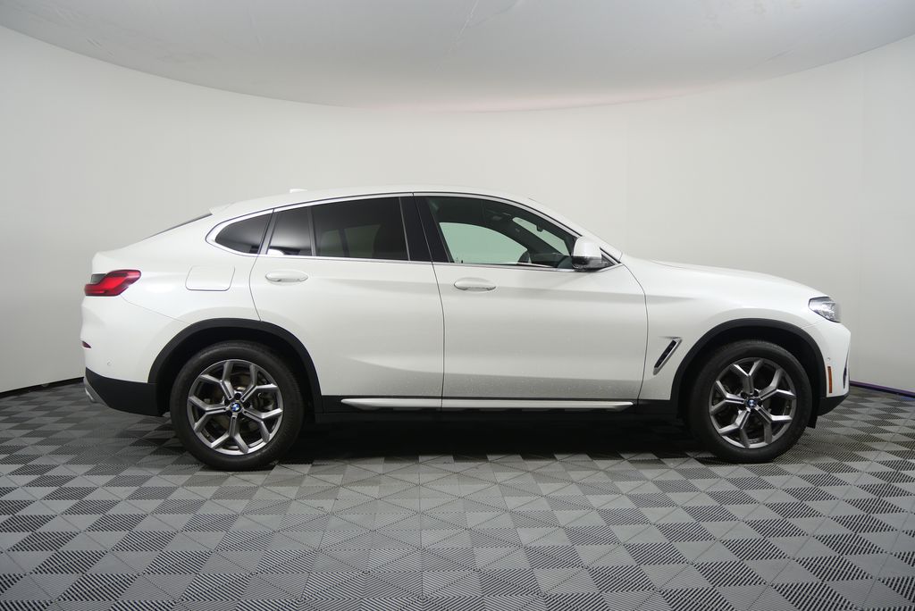 Thumbnail: 2025 BMW X4 - 2