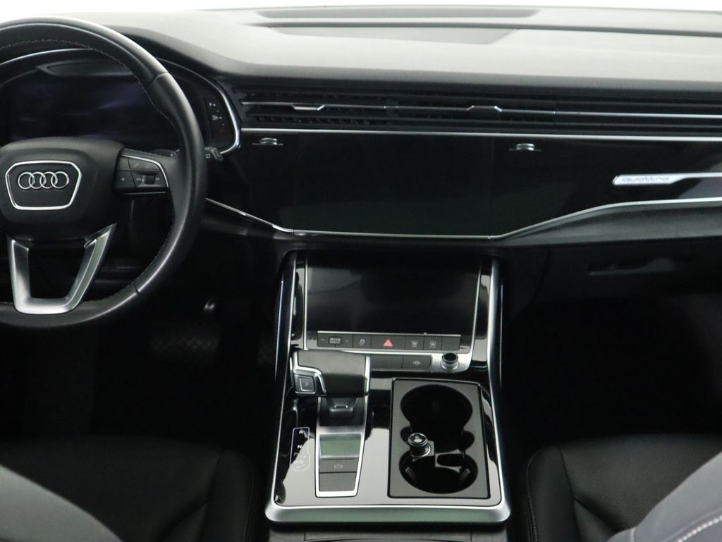 Thumbnail: 2022 Audi Q8 - 14