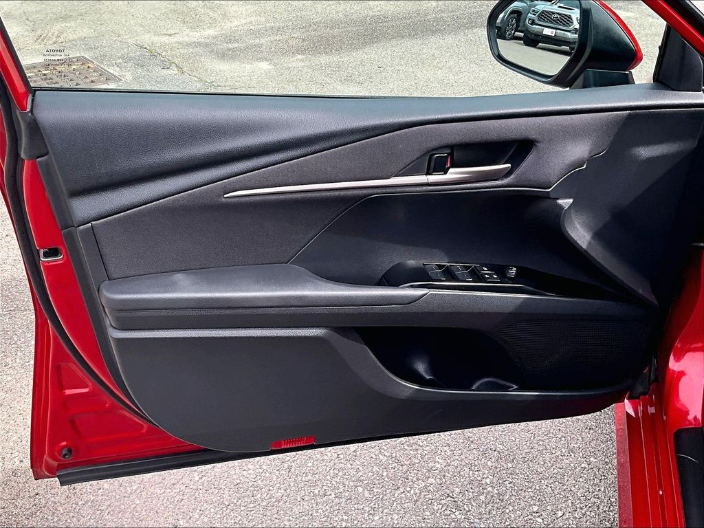 2026 Toyota Camry — photo 9