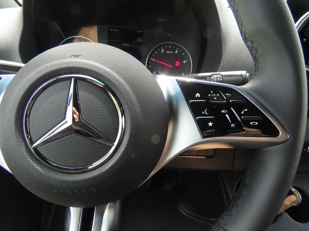 Thumbnail: 2025 Mercedes-Benz Sprinter - 13