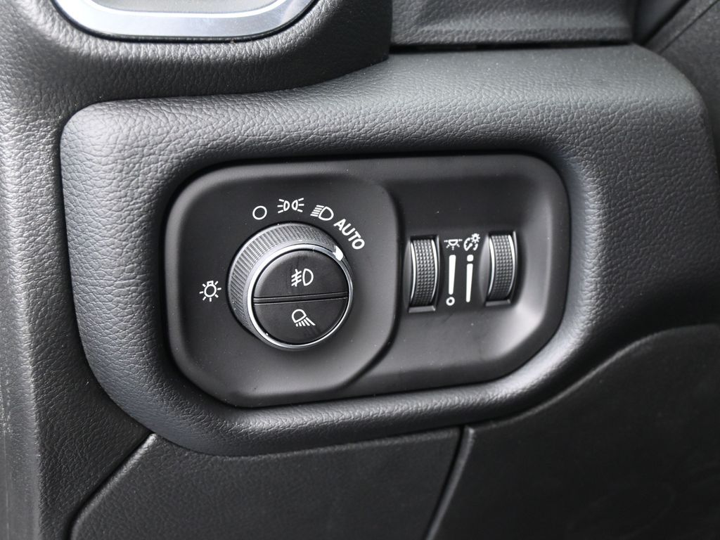 New 2026 Bright White Clearcoat Ram Laramie image 15