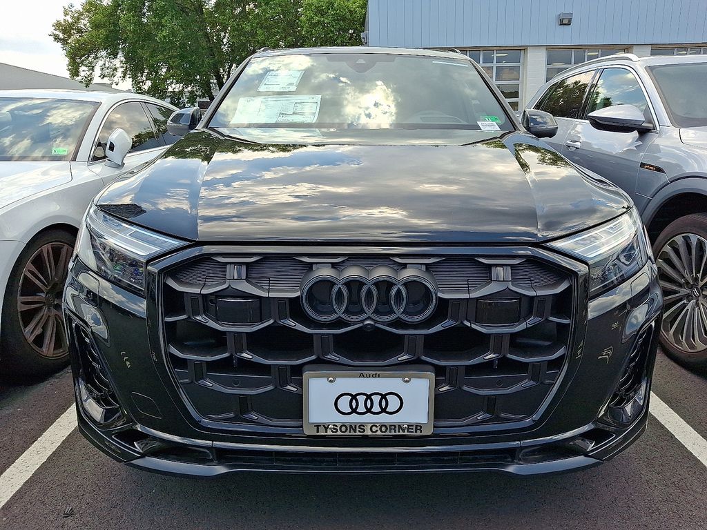 Thumbnail: 2025 Audi SQ7 - 2