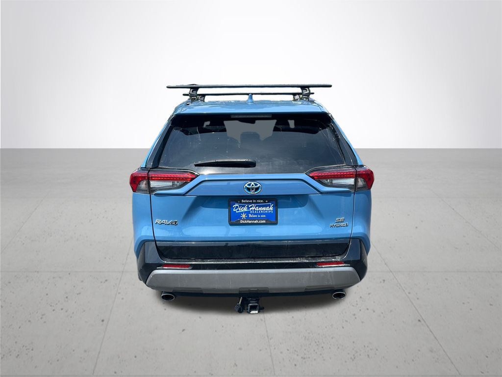 2022 Toyota RAV4 Hybrid SE