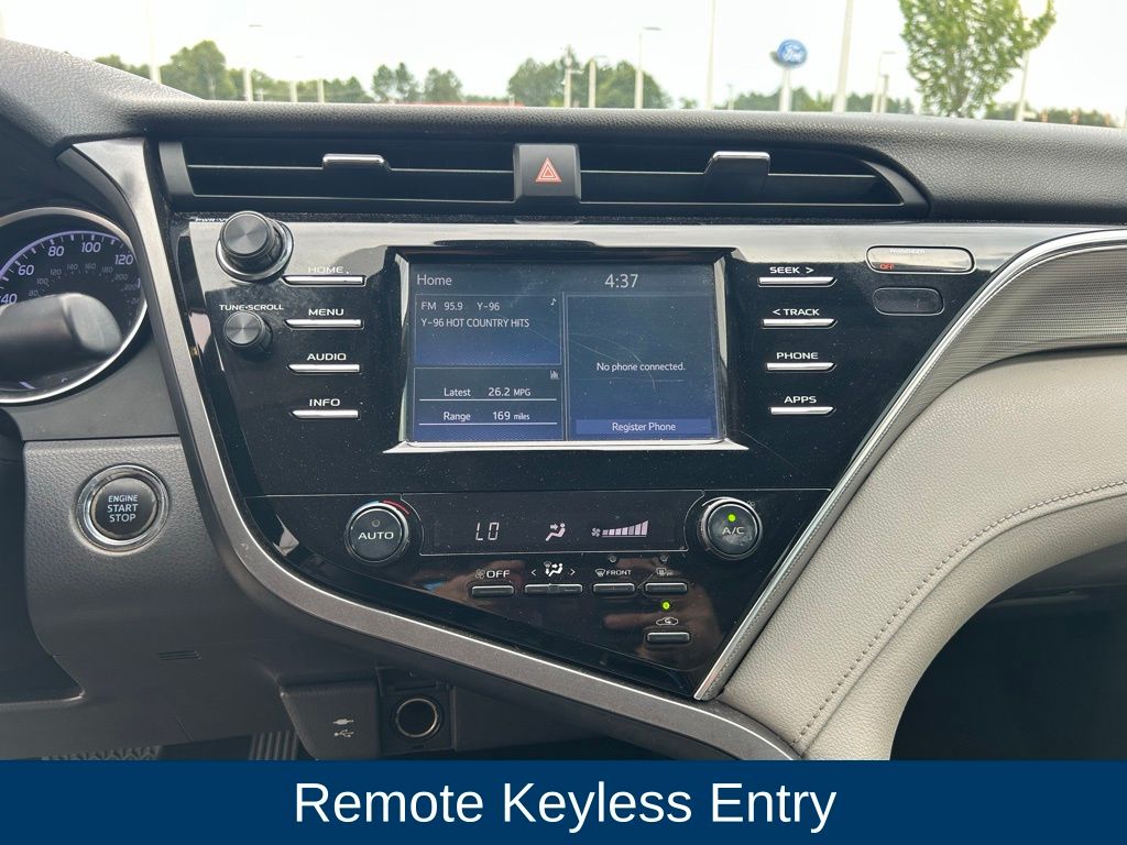 2018 Toyota Camry SE