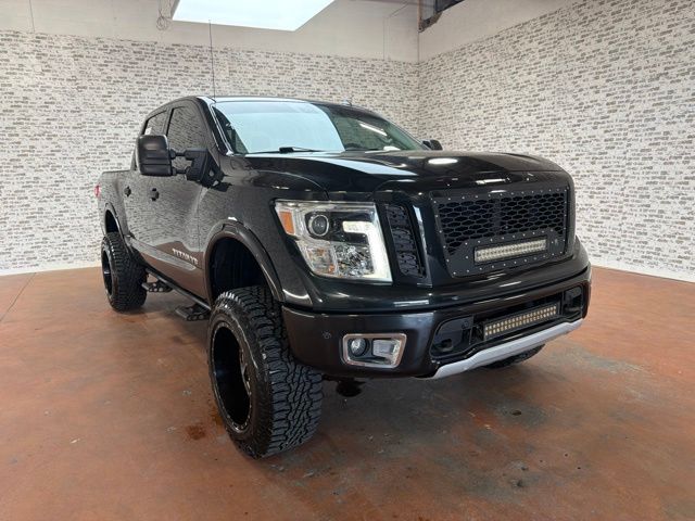 Gray (Magnetic Black) 2018 Nissan Titan Pickup Truck Four-Wheel Drive 7-Speed Automatic