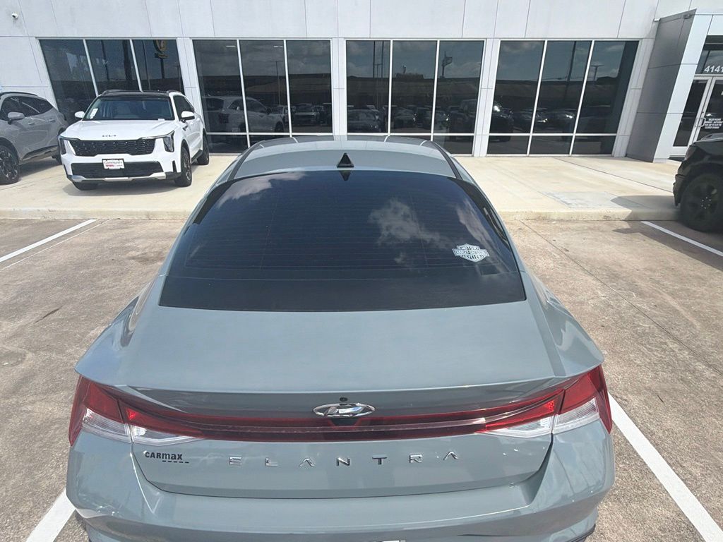 2022 Hyundai Elantra SEL Gray at Baytown Hyundai
