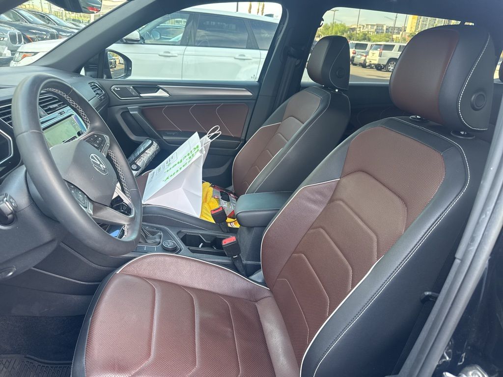 2023 Volkswagen Tiguan SE R-Line 4