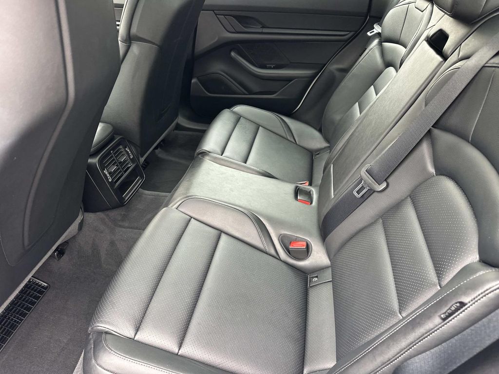 Thumbnail: 2021 Porsche Taycan - 27