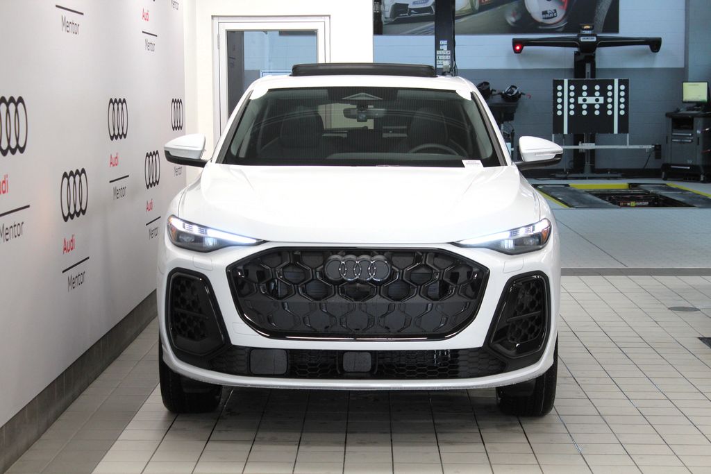 Thumbnail: 2026 Audi Q5 - 9