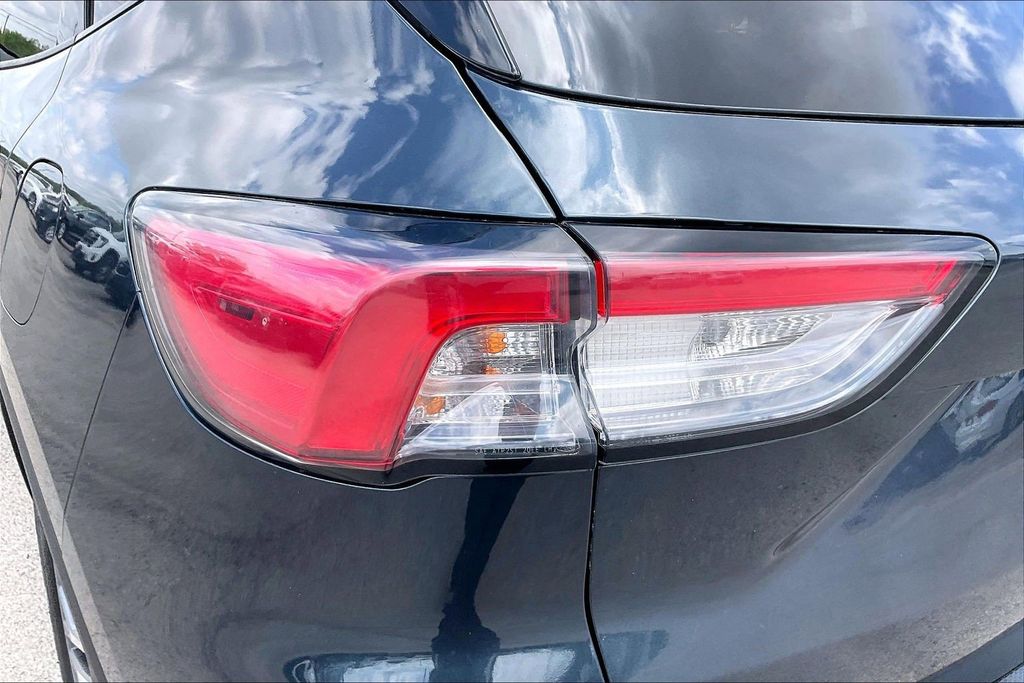 Used 2022 Ford Escape SEL 4D Sport Utility