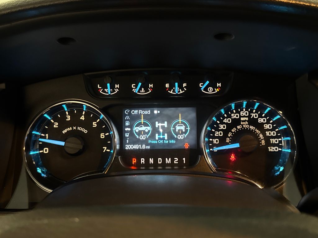 Used 2011 Blue Ford XLT image 23