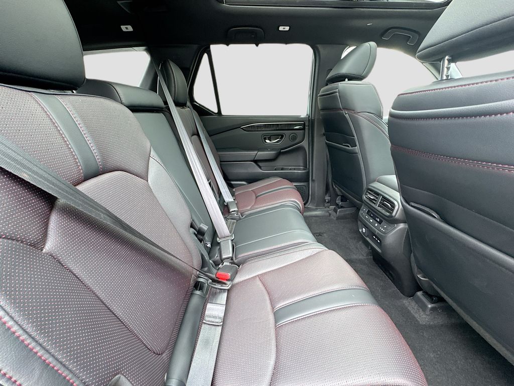 Used 2025 Gray Honda Black Edition image 30