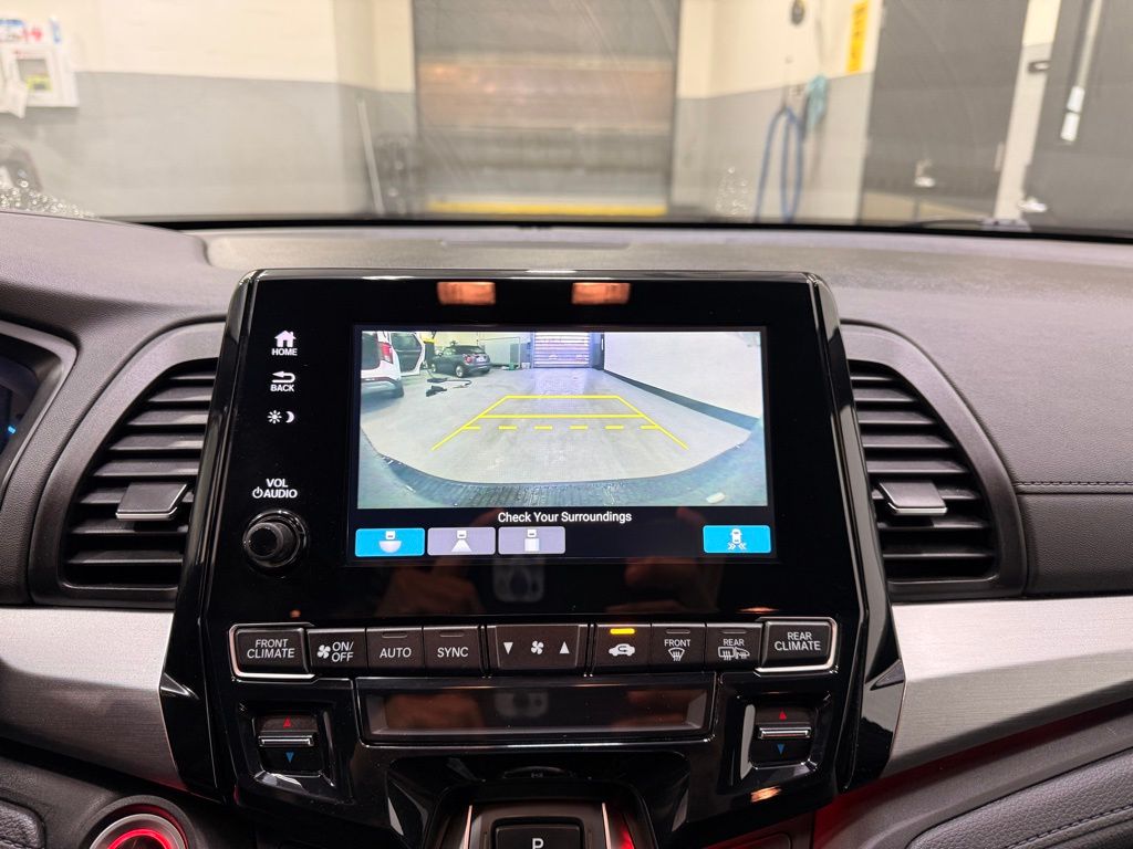 Thumbnail: 2023 Honda Odyssey - 17