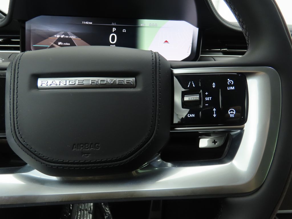 Thumbnail: 2025 Land Rover Range Rover - 12