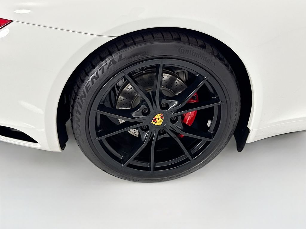 Thumbnail: 2019 Porsche 911 - 29