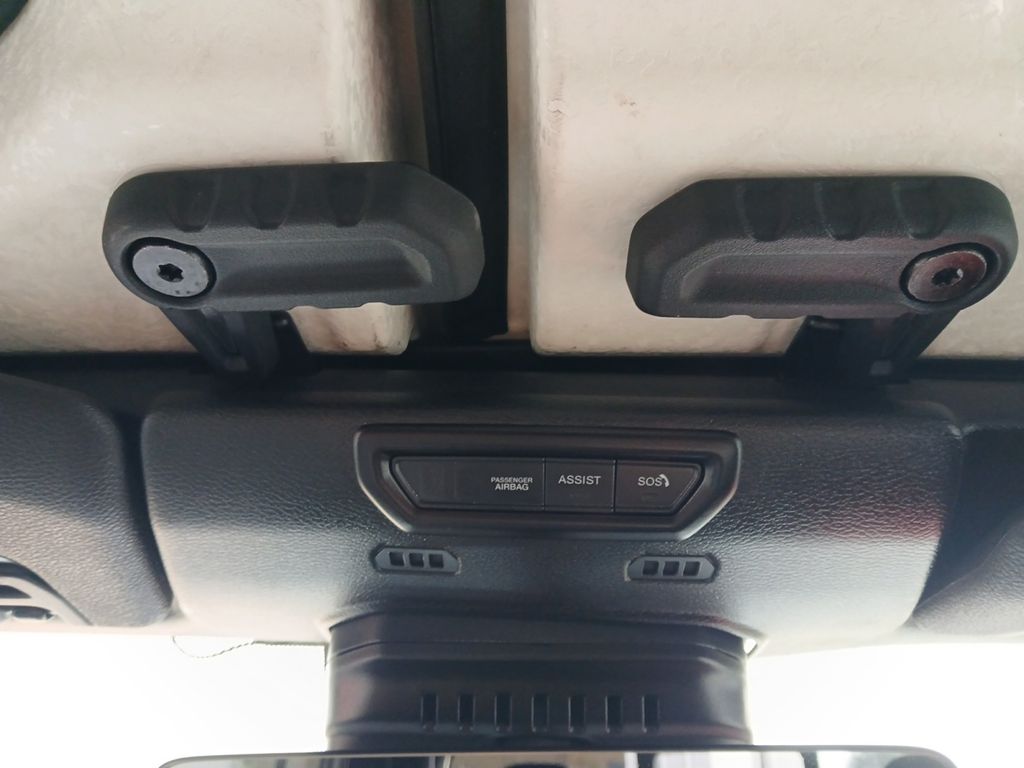 Used Car 2020 Jeep Gladiator  Rubicon For Sale Under $35,000 In Austin, Texas