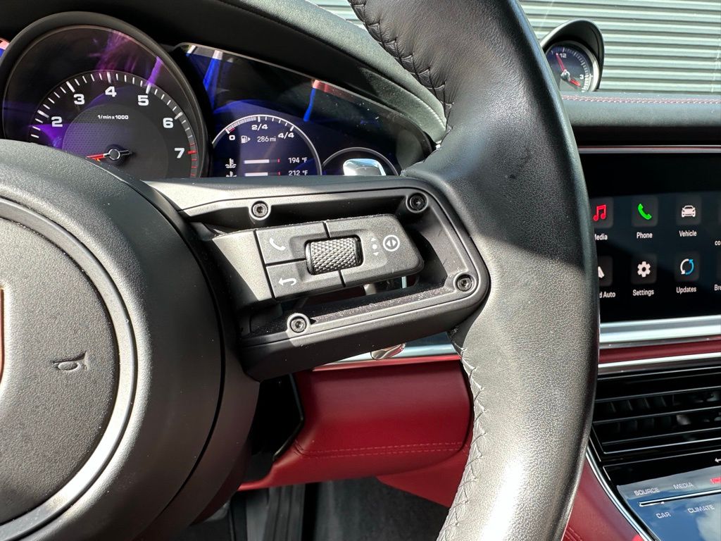 Thumbnail: 2023 Porsche Panamera - 16