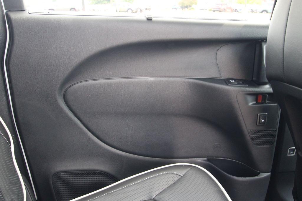 New 2027 Chrysler Pacifica Van