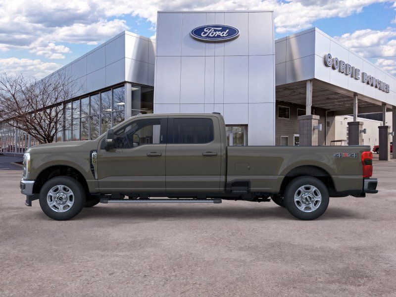 New 2026 Gray Ford XLT image 3