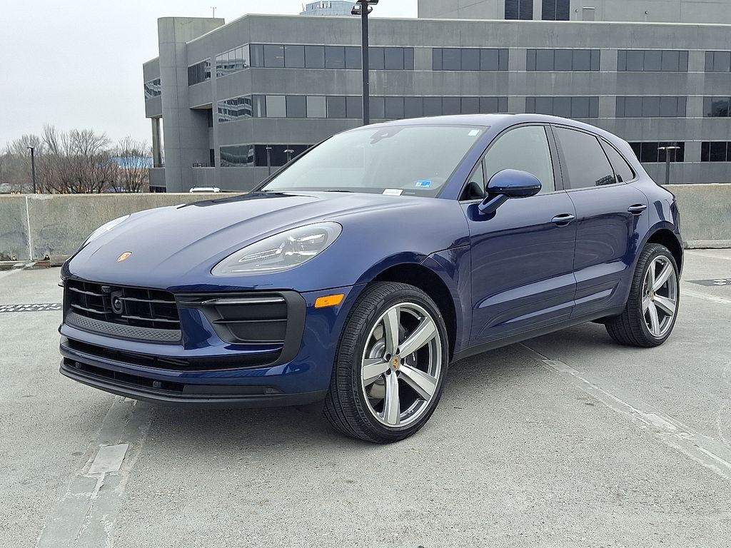 Thumbnail: 2026 Porsche Macan - 1