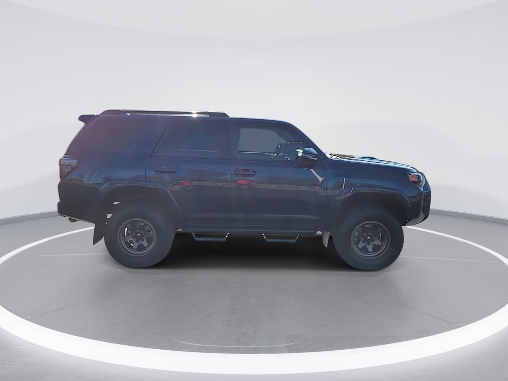 2022 Toyota 4Runner TRD Off Road 9