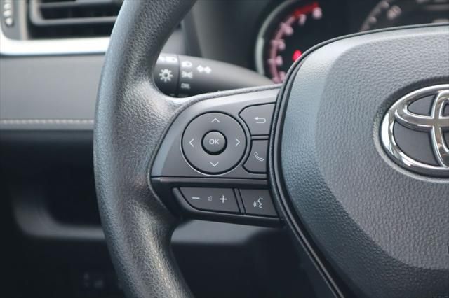 Thumbnail: 2025 Toyota RAV4 - 11