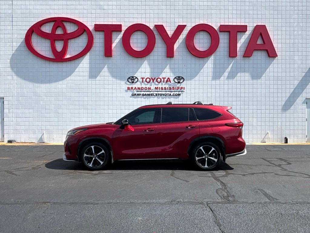 Used 2022 Toyota Highlander SUV