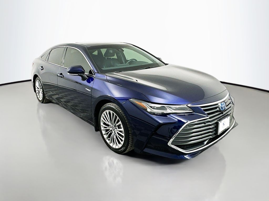 Thumbnail: 2021 Toyota Avalon - 3