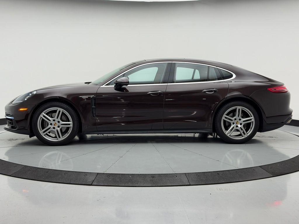Thumbnail: 2018 Porsche Panamera - 4