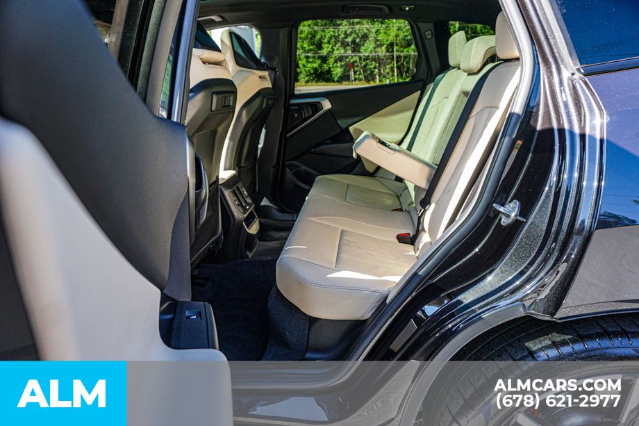 Used 2025 Gray BMW M50 xDrive image 22