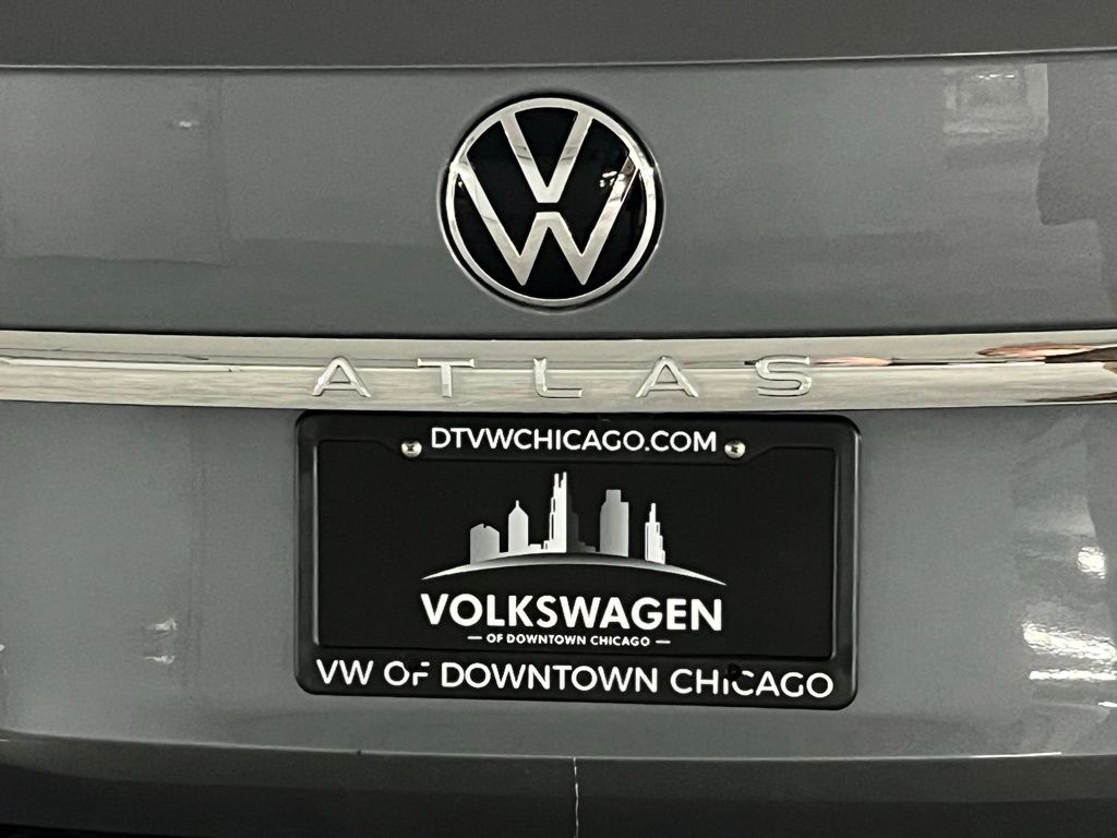 2022 Volkswagen Atlas 3.6L V6 SE w/Technology 35