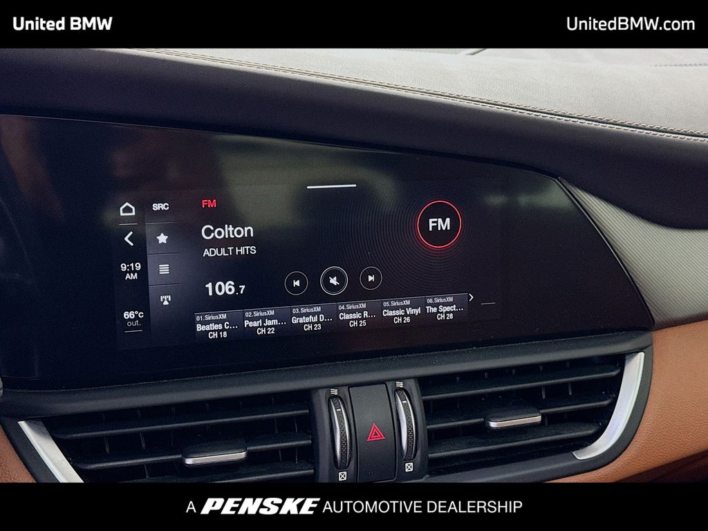 Thumbnail: 2020 Alfa Romeo Giulia - 8