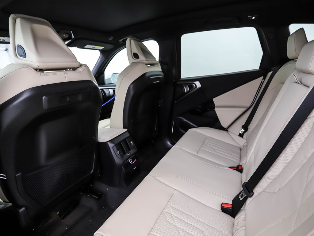 Thumbnail: 2026 BMW X3 - 21