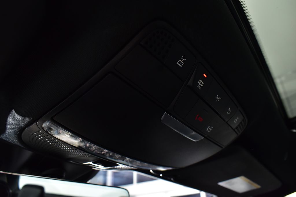 Thumbnail: 2023 Mercedes-Benz E-Class - 28